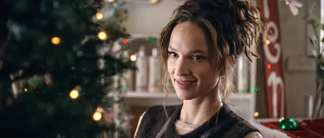SILENT NIGHT, DEADLY NIGHT, Ruby Modine, 2025. © Cineverse Entertainment /Courtesy Everett Collection